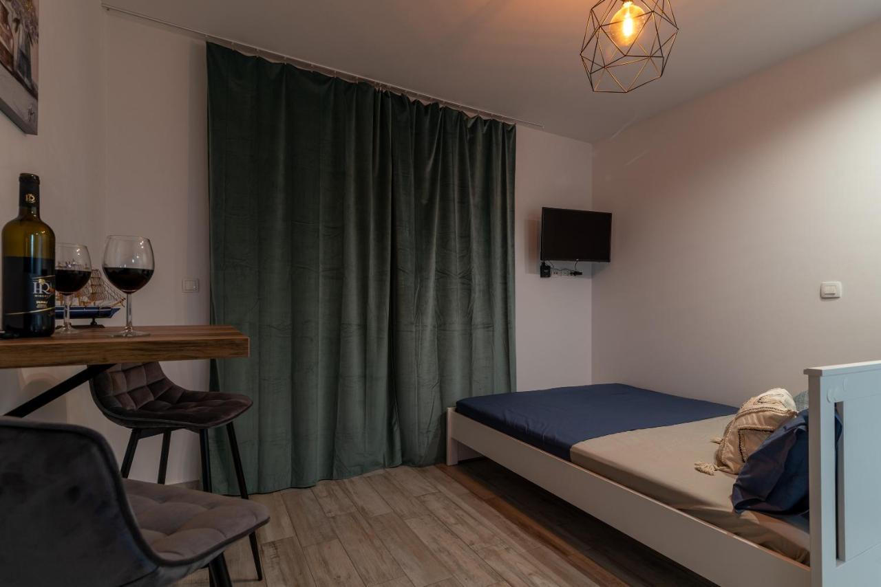 Apartmani Princi トロギール エクステリア 写真